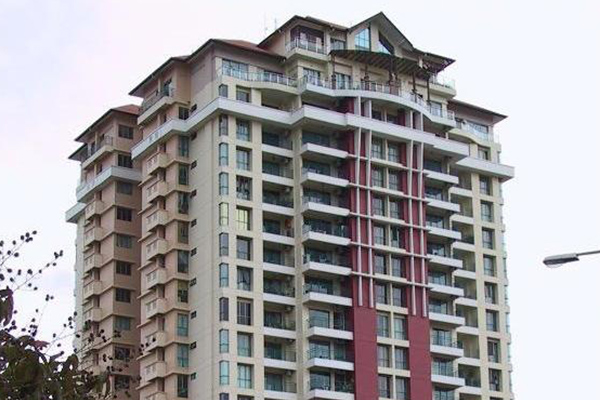 Molek Pines Apartment